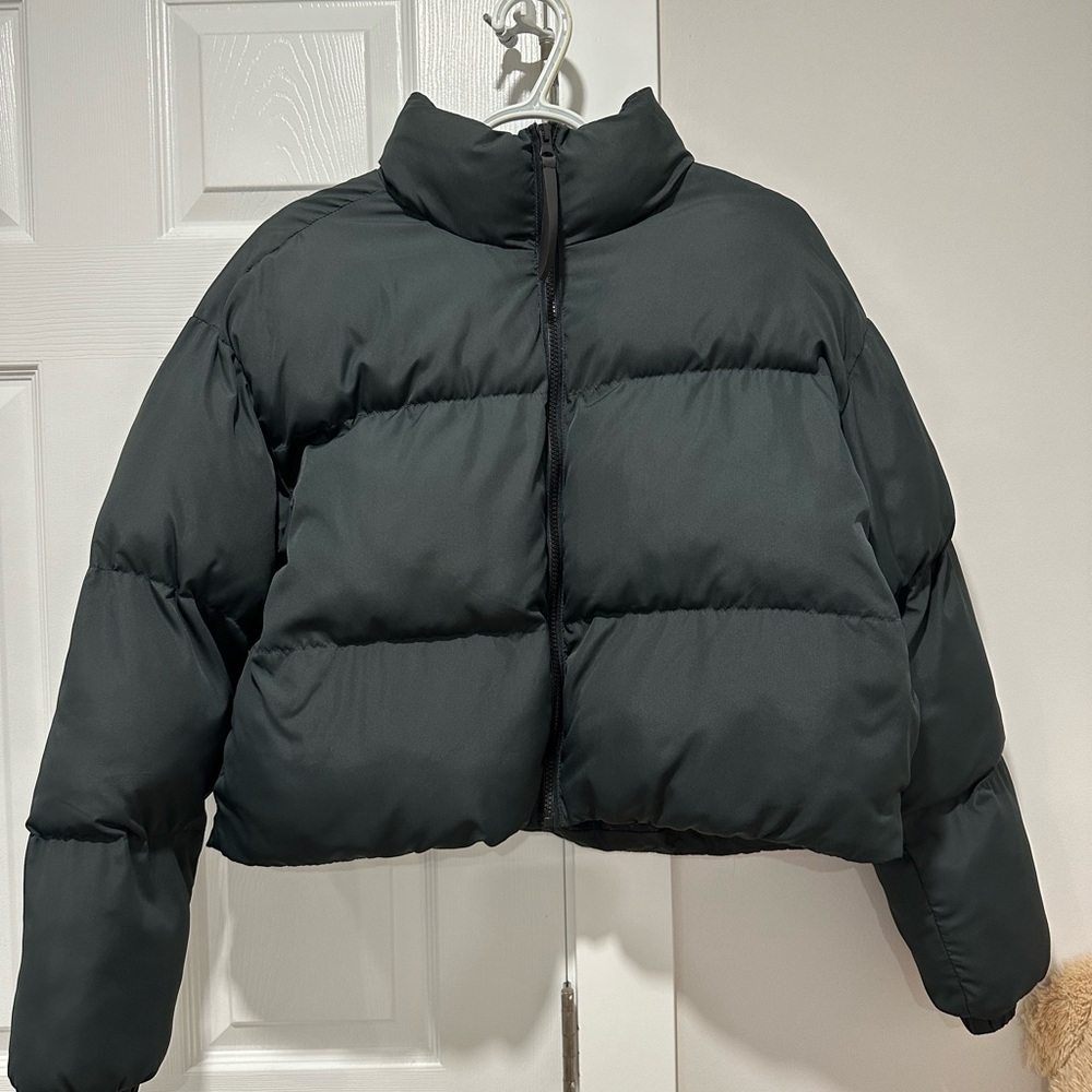 Fabletics Wander Cropped Black Puffer Jacket